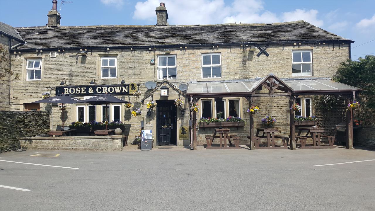 The Rose And Crown Hotel Хъдърсфийлд Екстериор снимка